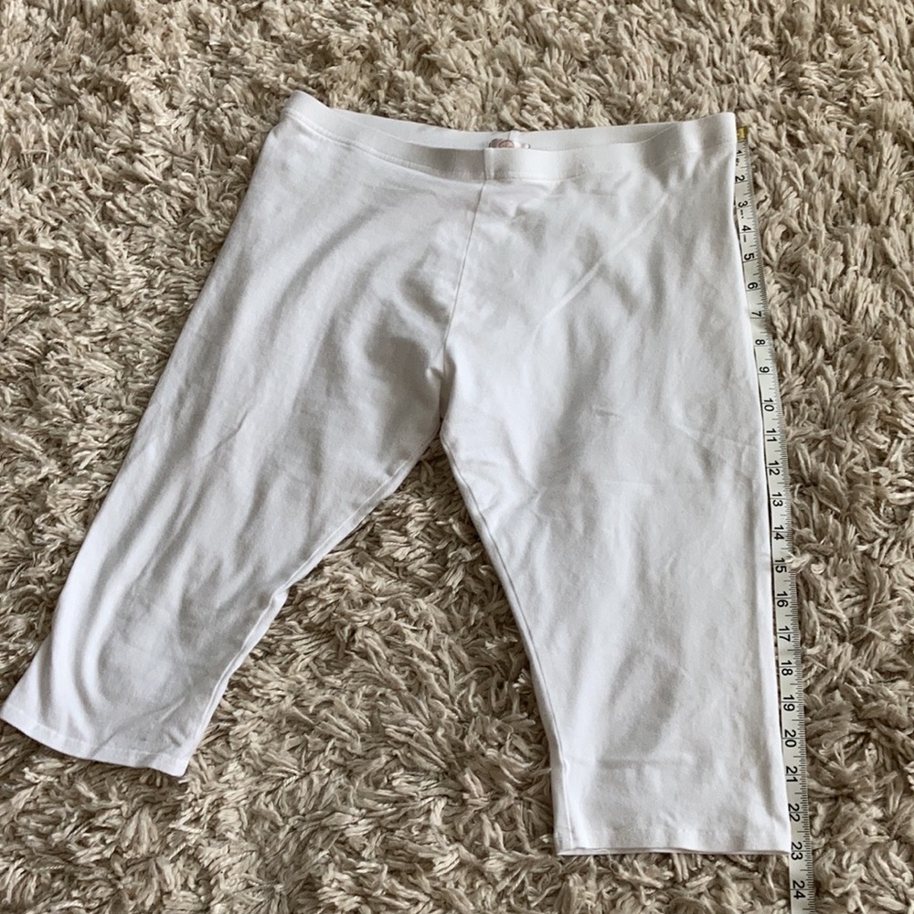 Capris - Picture 4 of 4